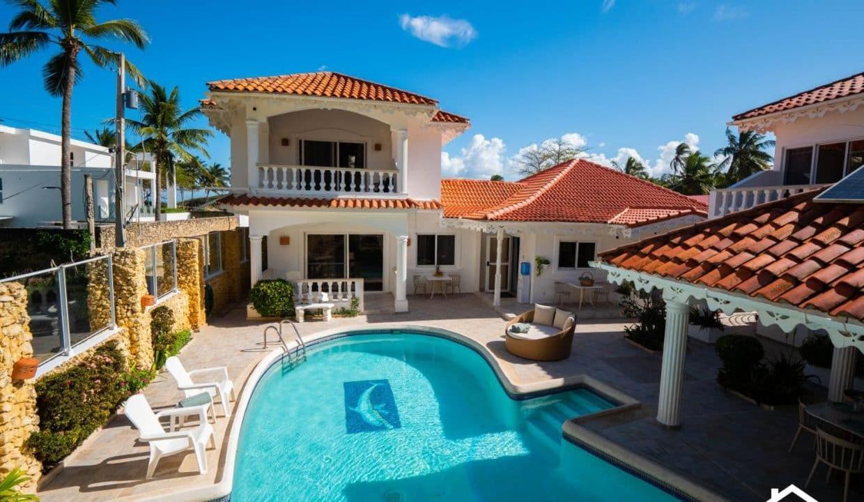 Brisas Doradas Beachfront