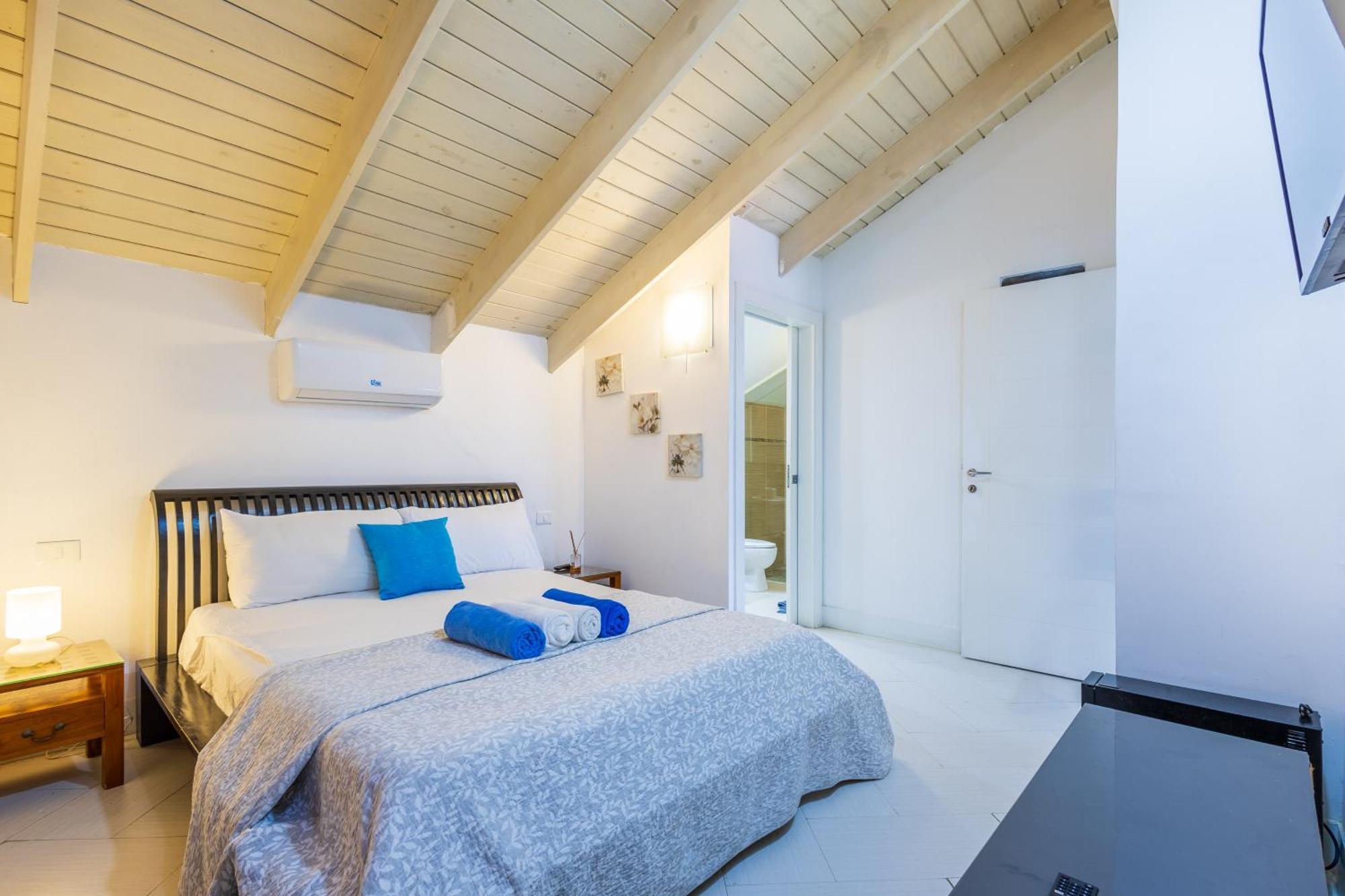 Dream Beachfront - 4-bedroom Penthouse With Rooftop Bbq & Ocean Views Apartment Punta Cana