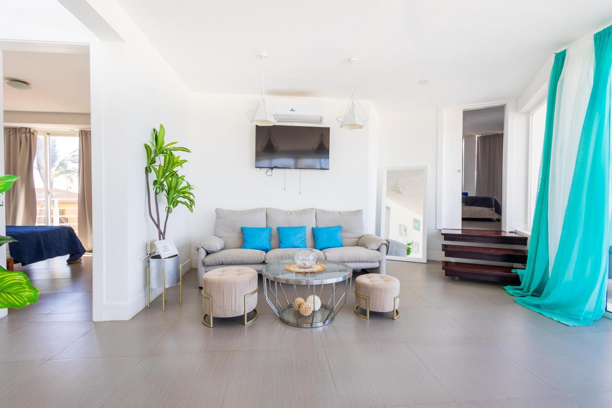 Apartment Dream Beachfront - 4-bedroom Penthouse With Rooftop Bbq & Ocean Views