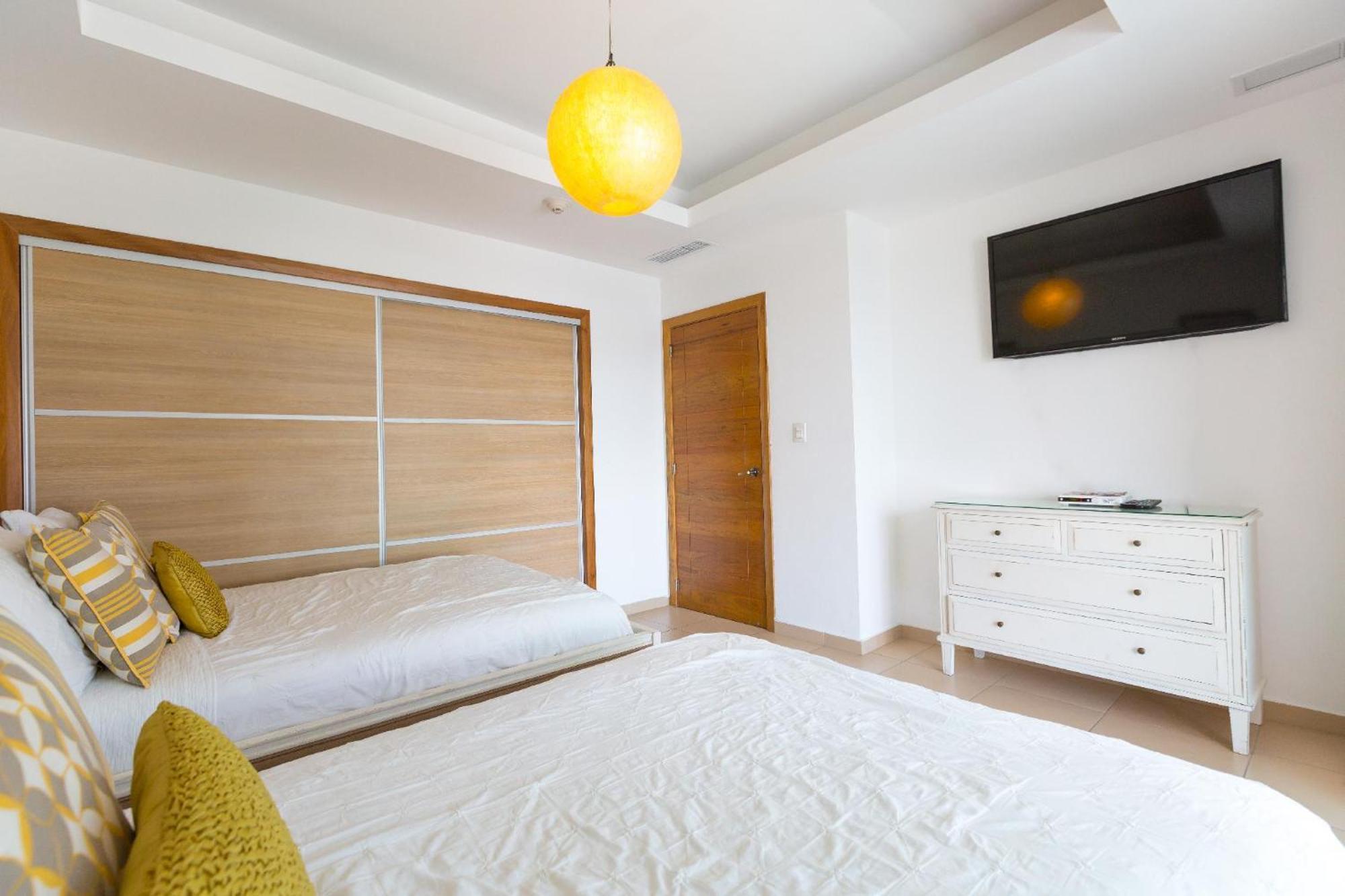 Marbella Beachfront Apartment Juan Dolio