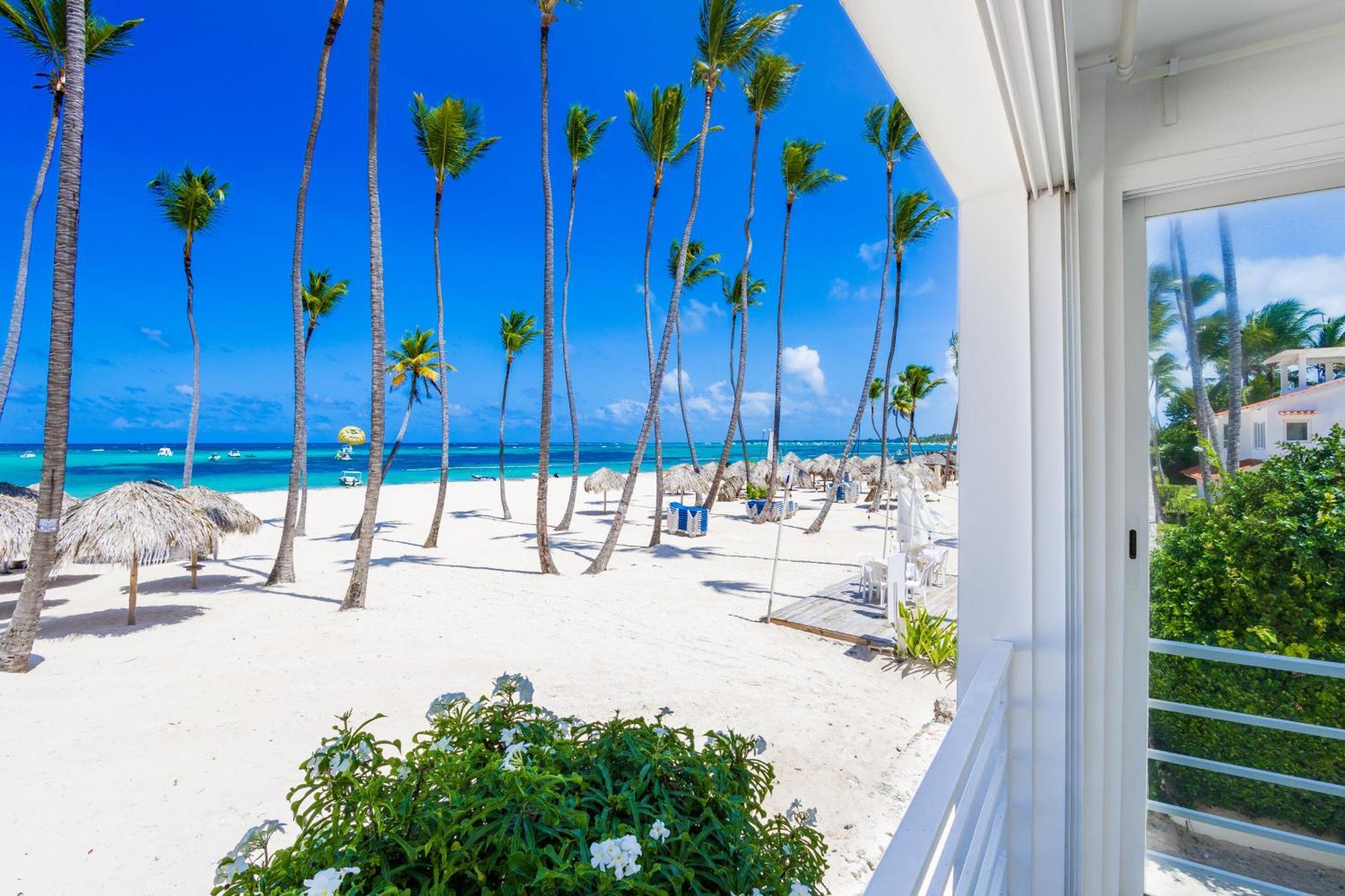 Prime Ocean View - 3-bedroom Getaway With Private Terrace On Bavaro Apartment