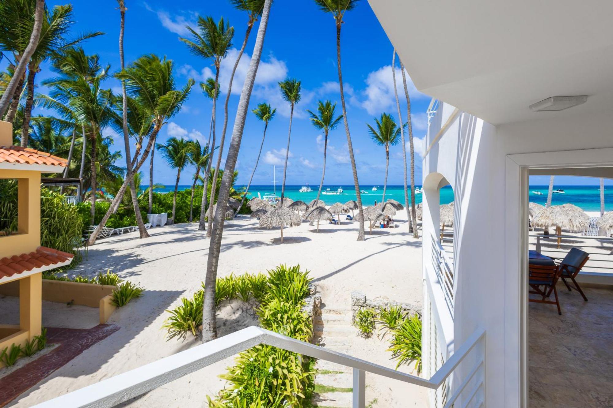 Prime Ocean View - 3-bedroom Getaway With Private Terrace On Bavaro Apartment
