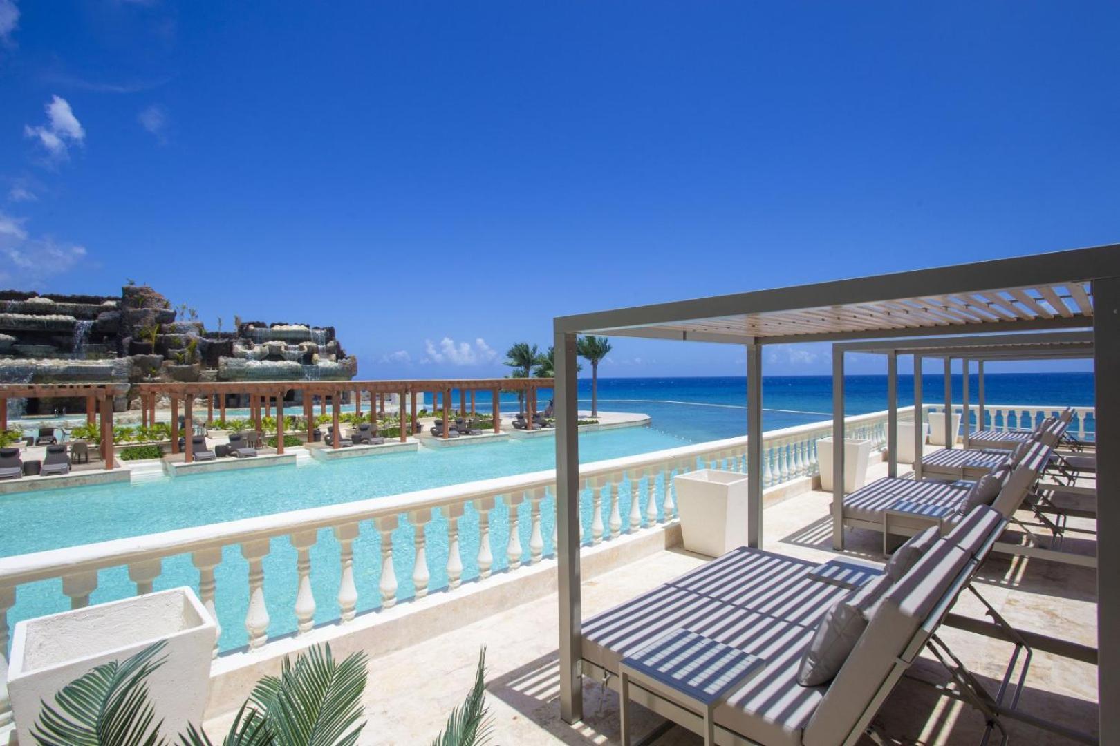 Resort Ocean Village Deluxe 3*