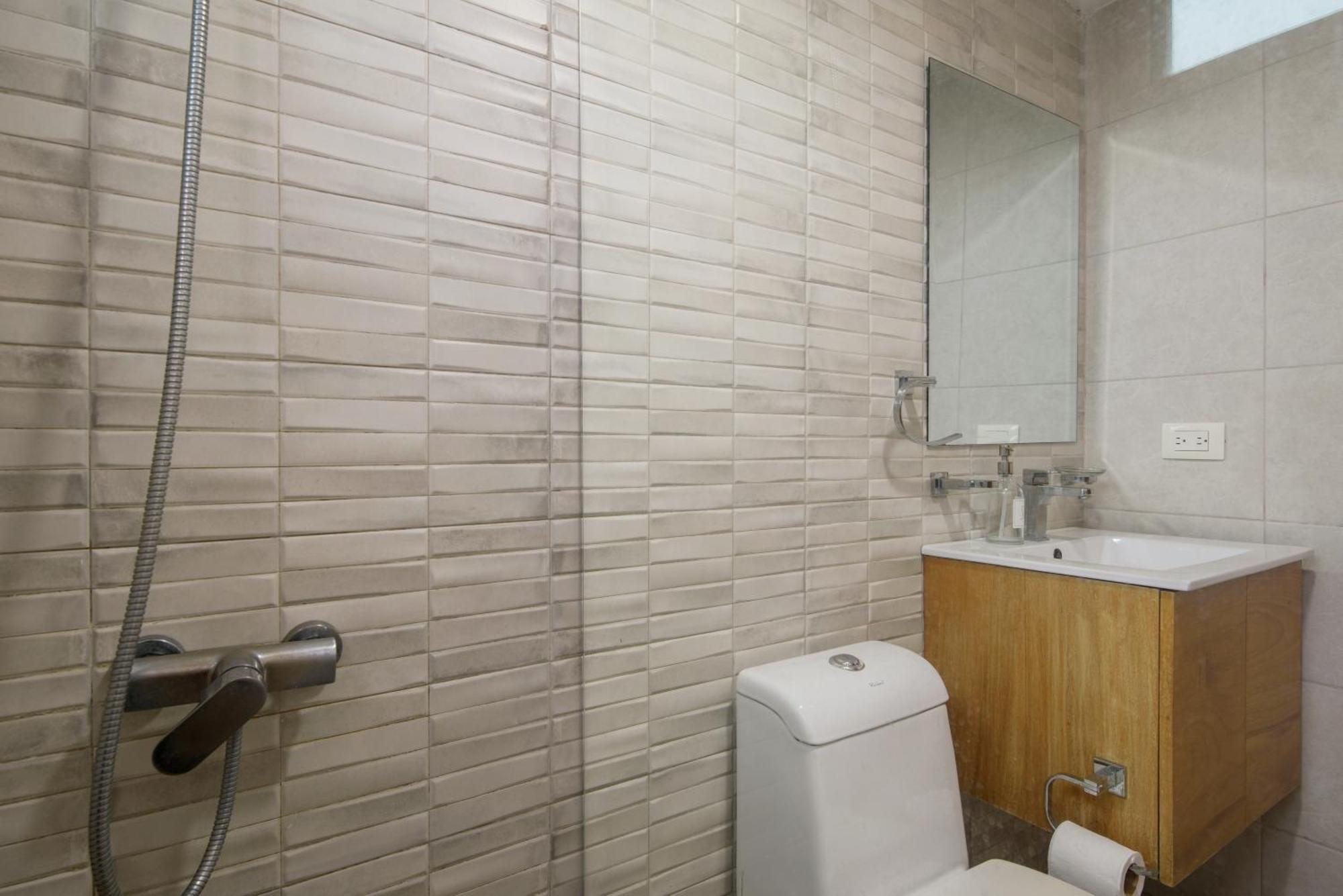 Escape Apartments, Balcony, Pool, Gym & In La Julia Apartment Santo Domingo