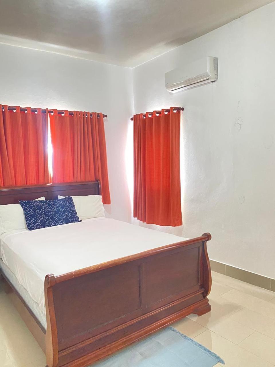 Guest house D' Franchesis Hostal 3*