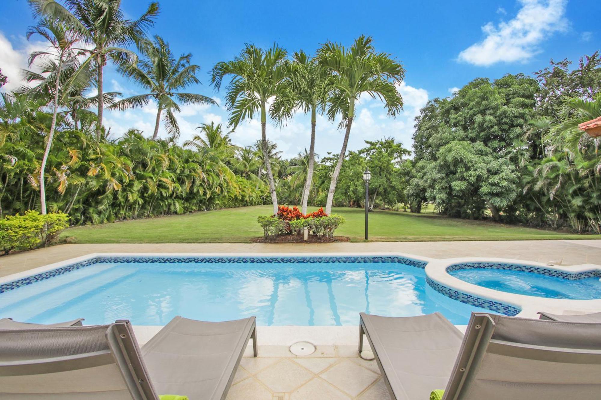 Amazing In With Included In Price Maid And Waiter * La Romana