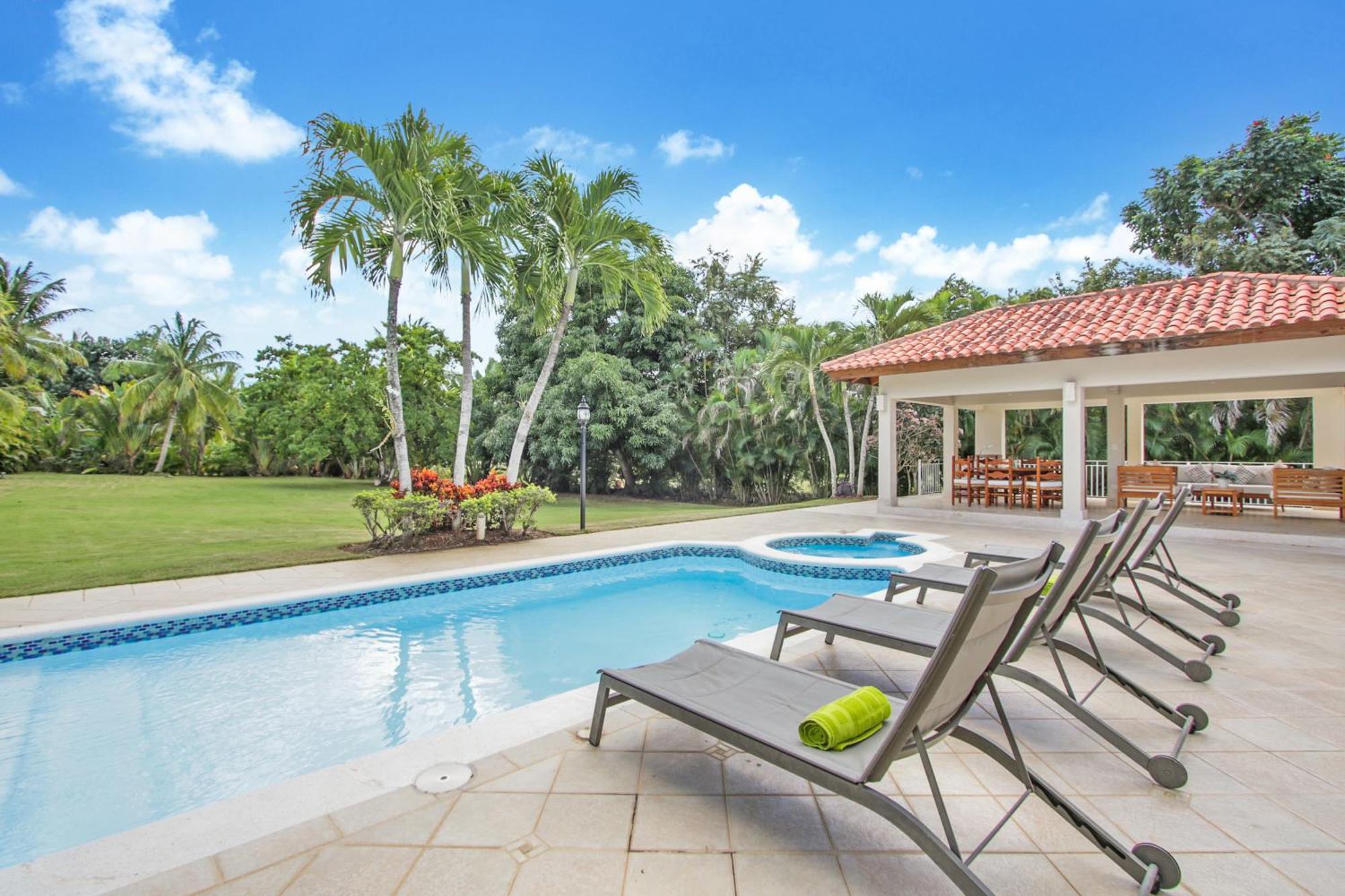 Villa Amazing In With Included In Price Maid And Waiter La Romana