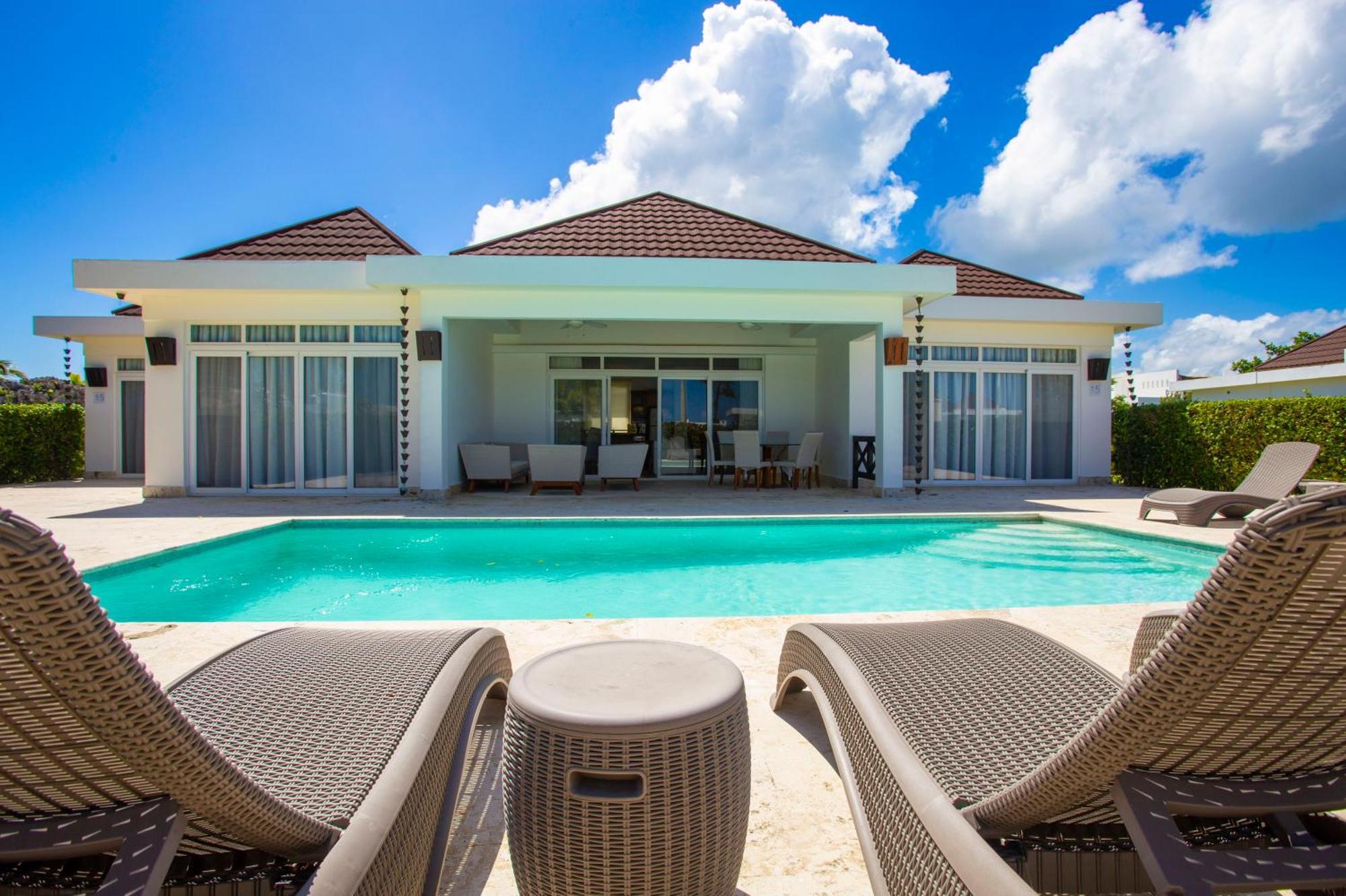 Ocean Village Deluxe