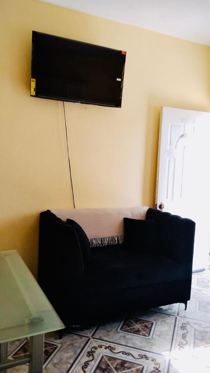 Apartment A&h *