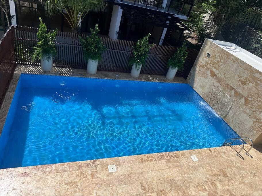 Brand New Beachfront Apartment *