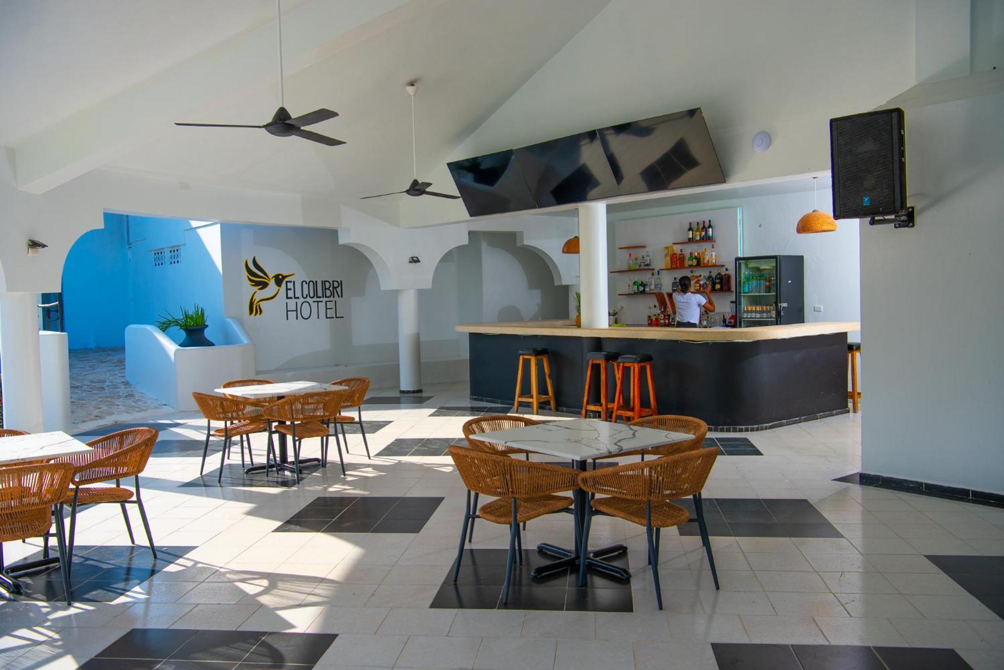 El Colibri Hotel