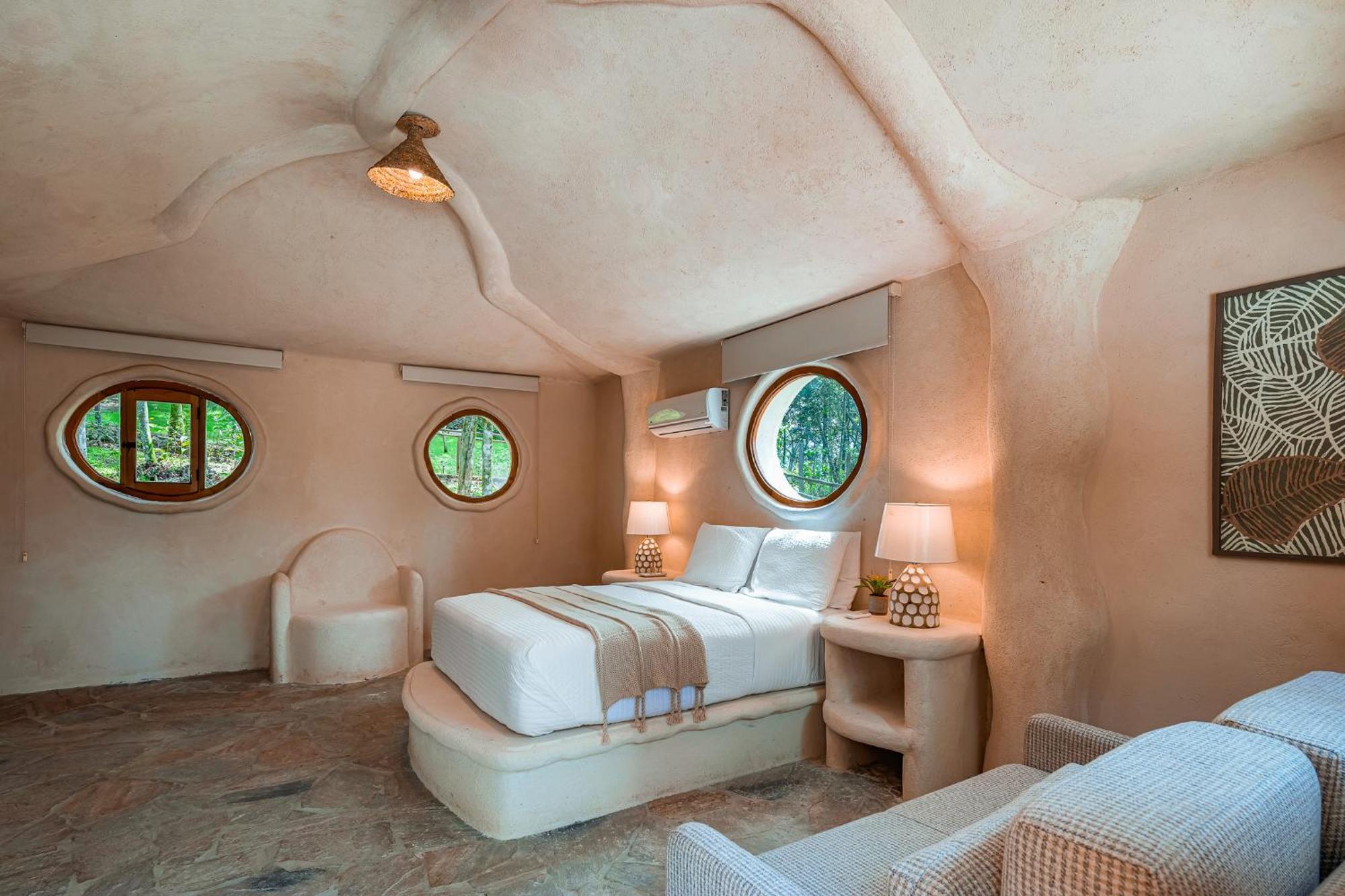 The Grand Forest Villa *