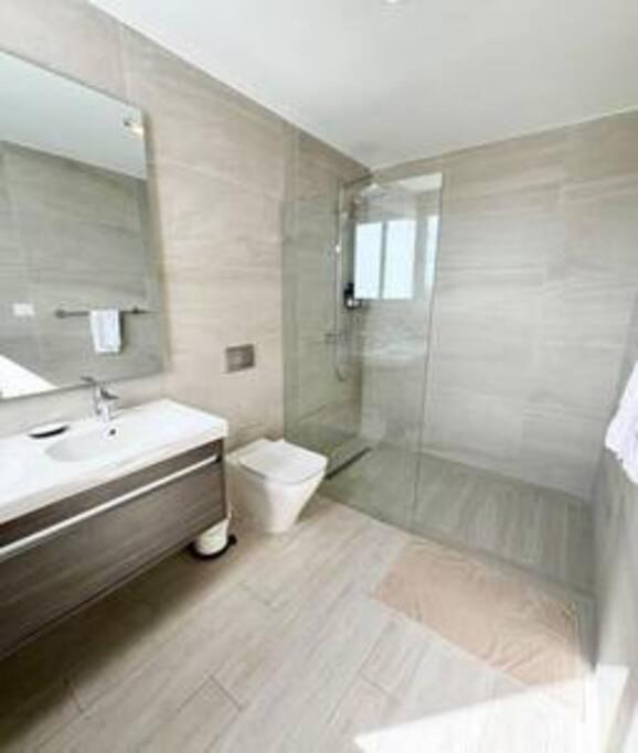 Brand New And Golf In Apartment *