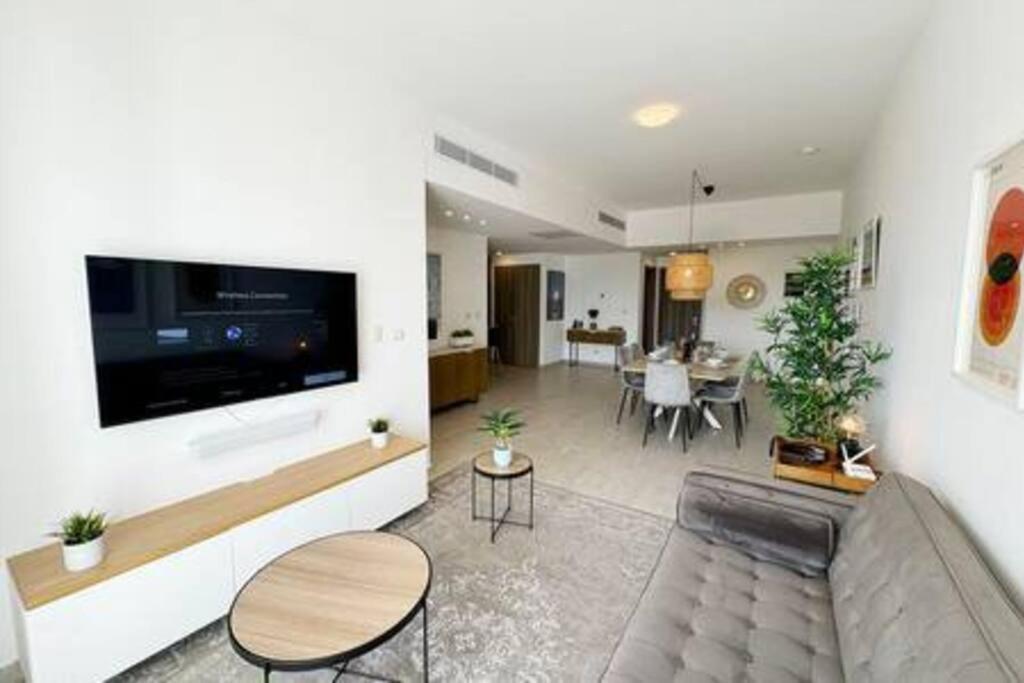 Apartment Brand New And Golf In