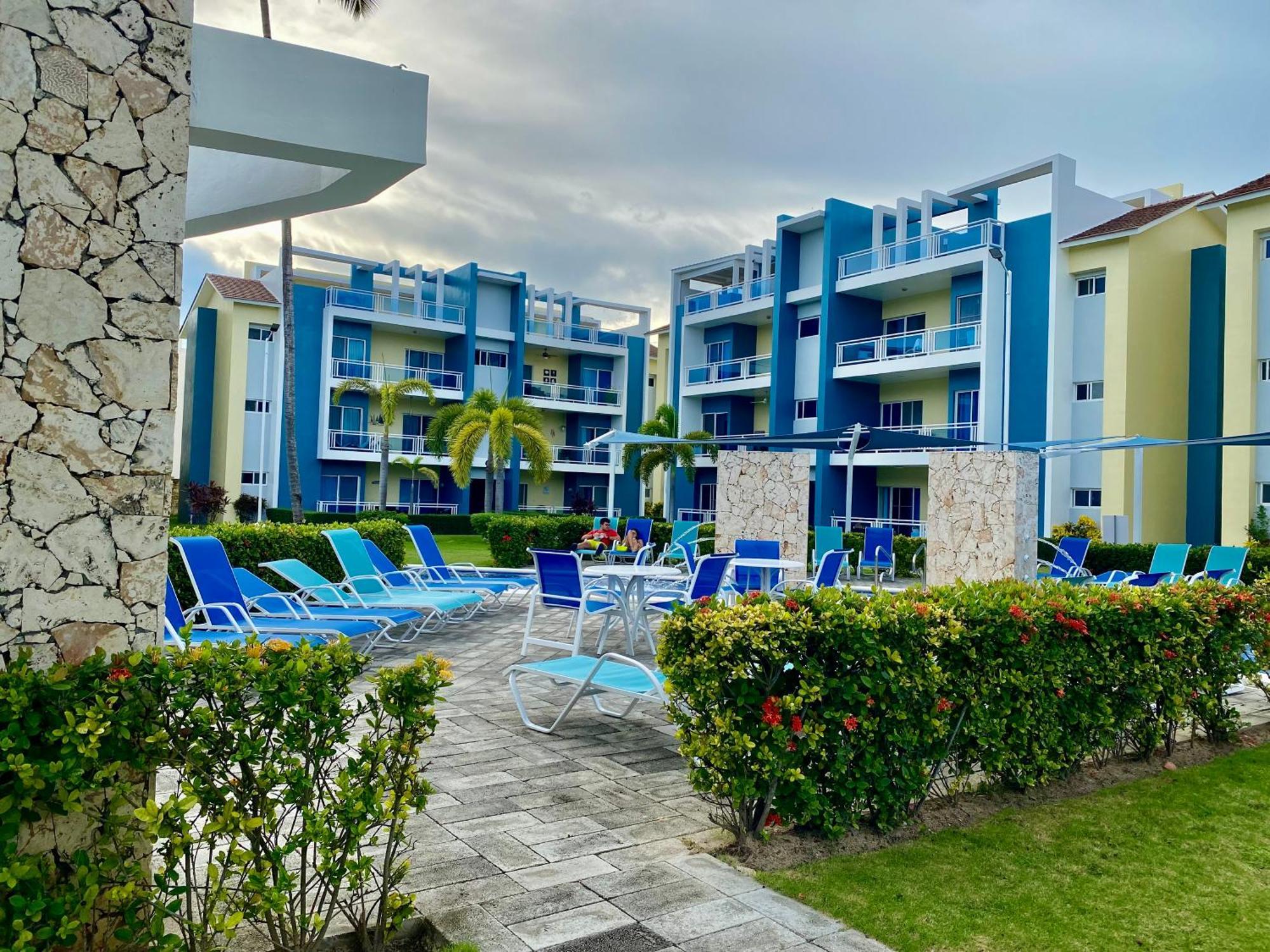 Paradise Close To The Pool Free Parking,wifi- Apartment *