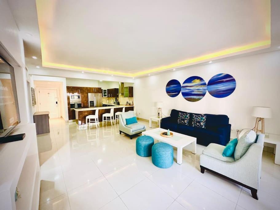 Vacation Ocean Front Apartment