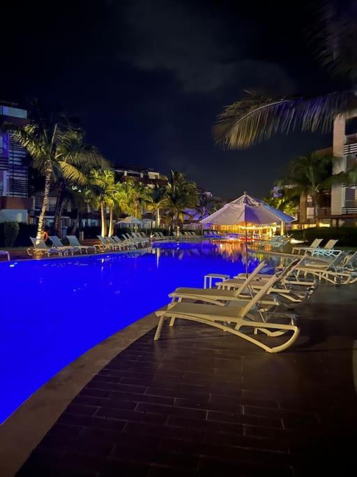 Vacation Ocean Front Apartment *