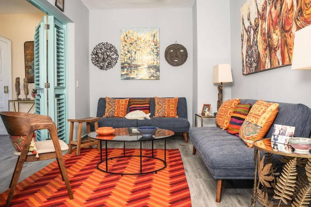 Renovated At The Close To Everything Apartment
