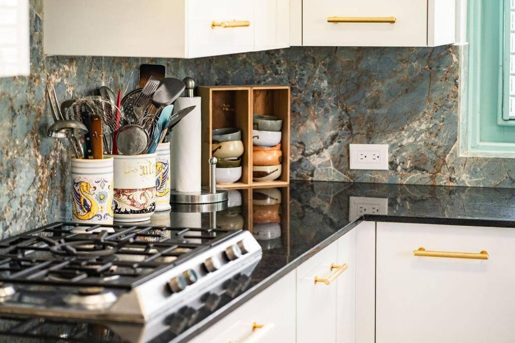 Apartment Renovated At The Close To Everything