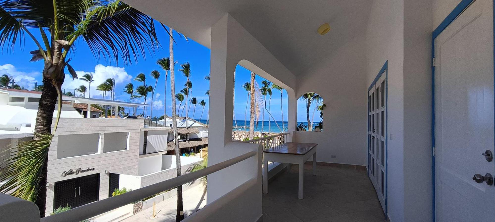 Flor Del Mar Beachfront Aparthotel