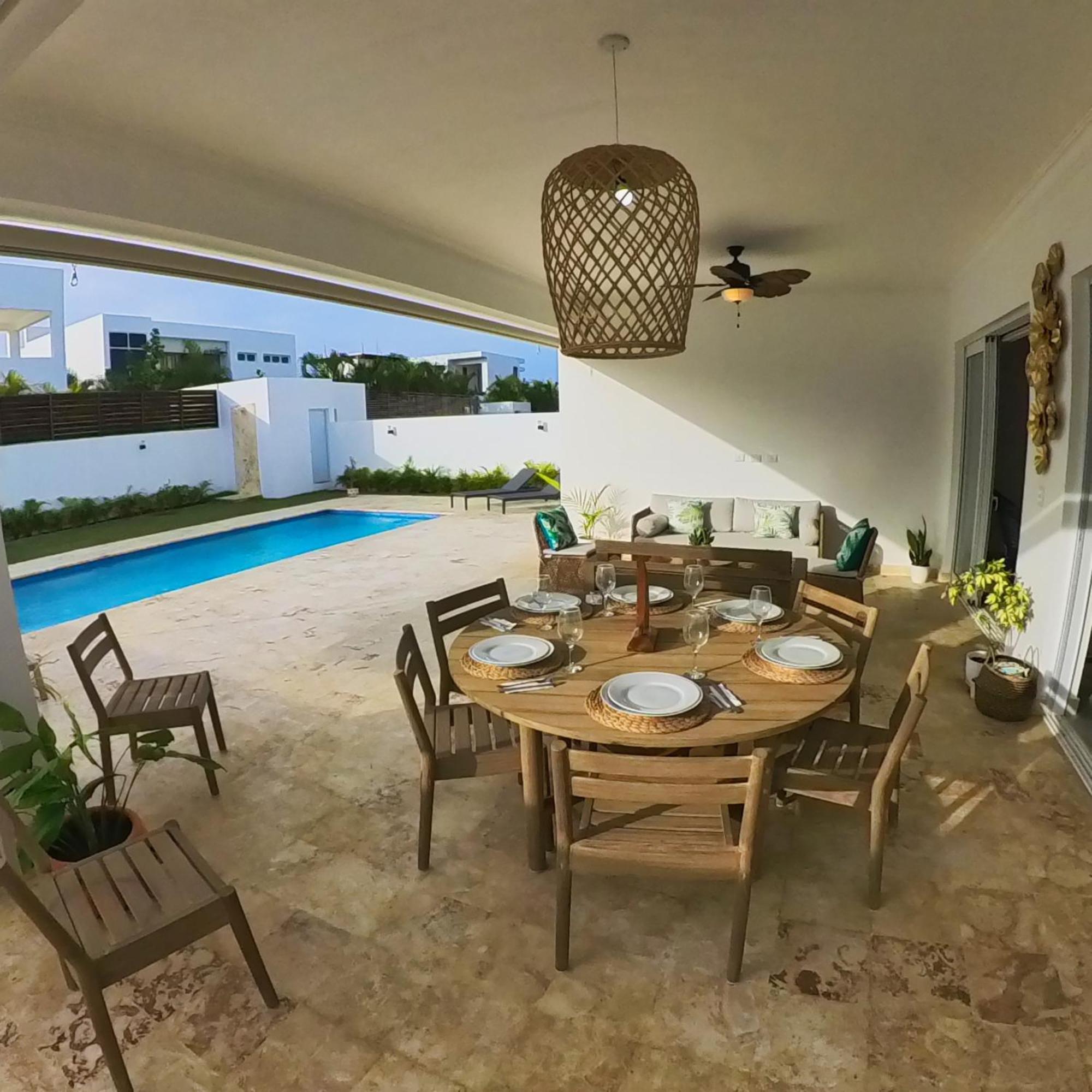 Villa Ruby Bella *