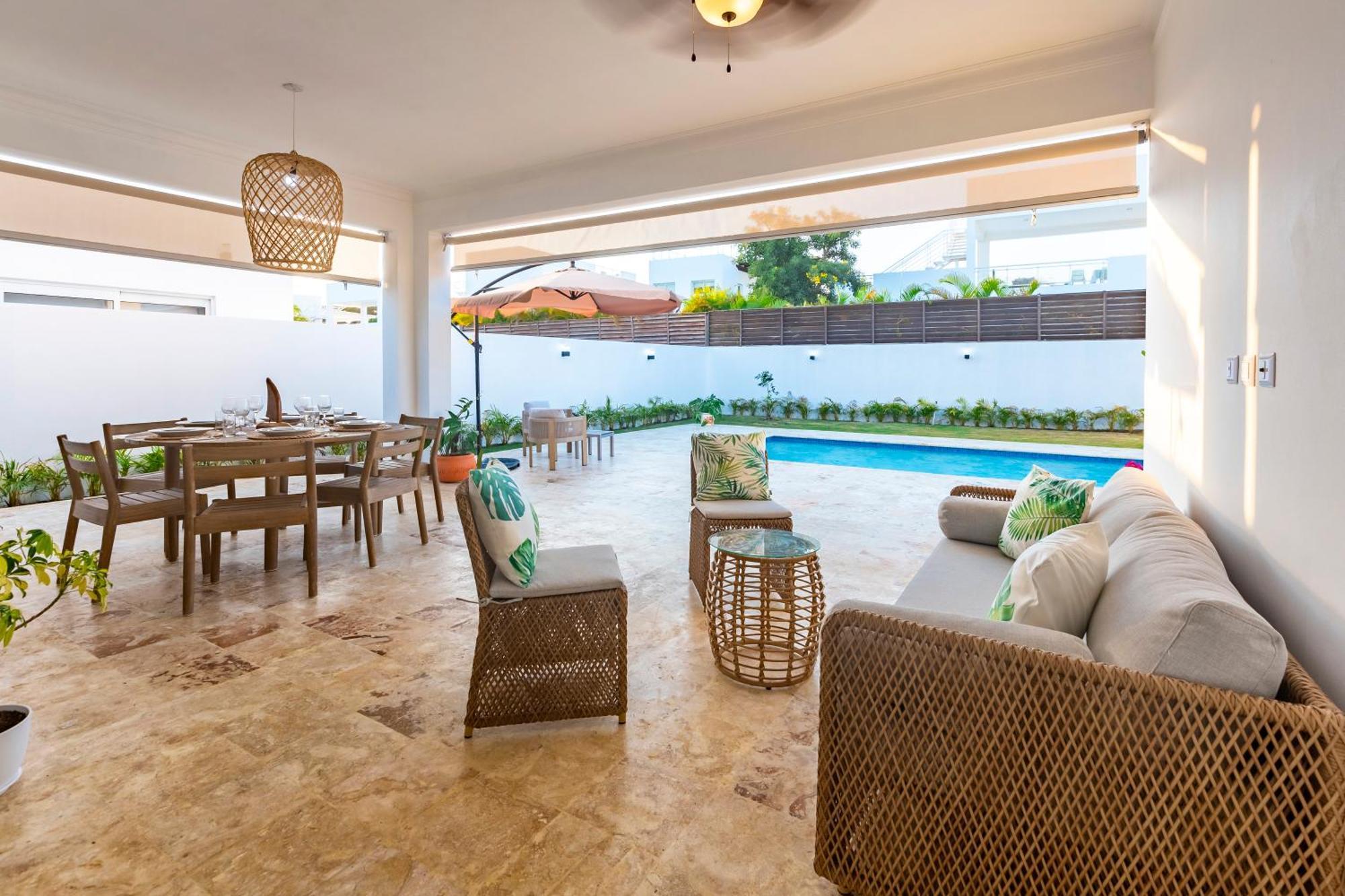 Ruby Bella Villa
