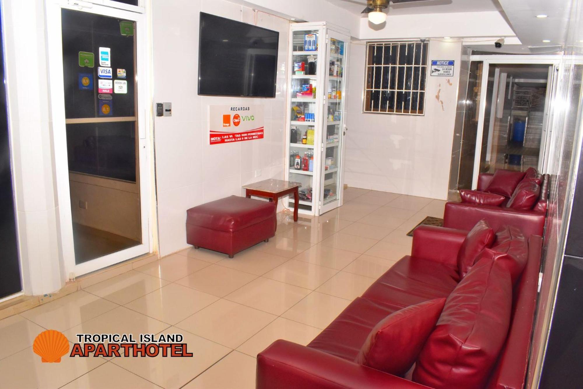 Tropical Island Apartahotel- One Bedroom Looking To The La Viva