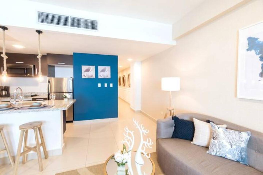 Luxury Beachfront 2br At Olas, *