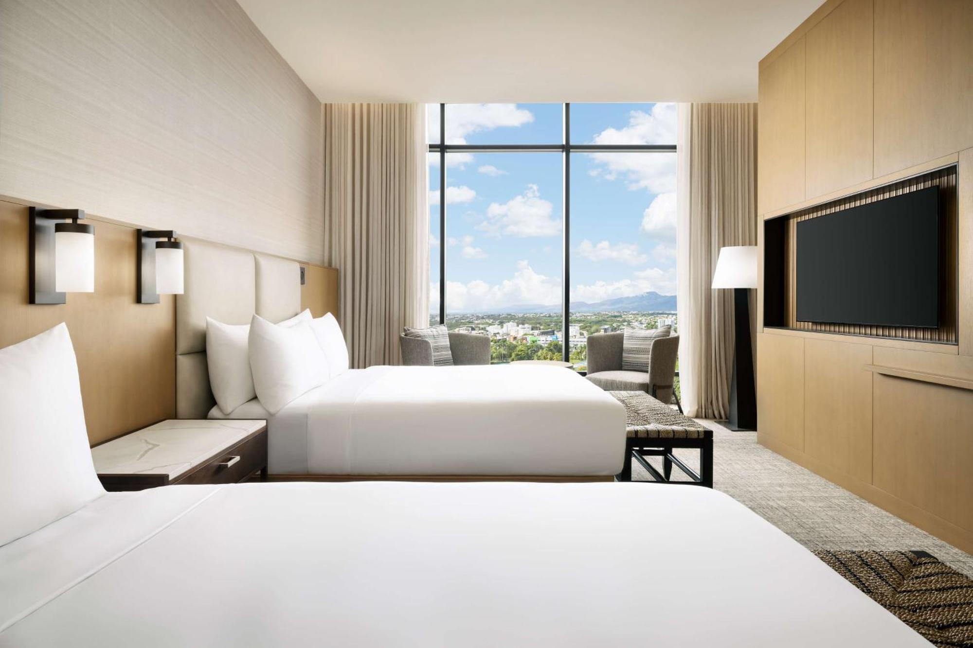 Santiago, Curio Collection By Hilton Hotel