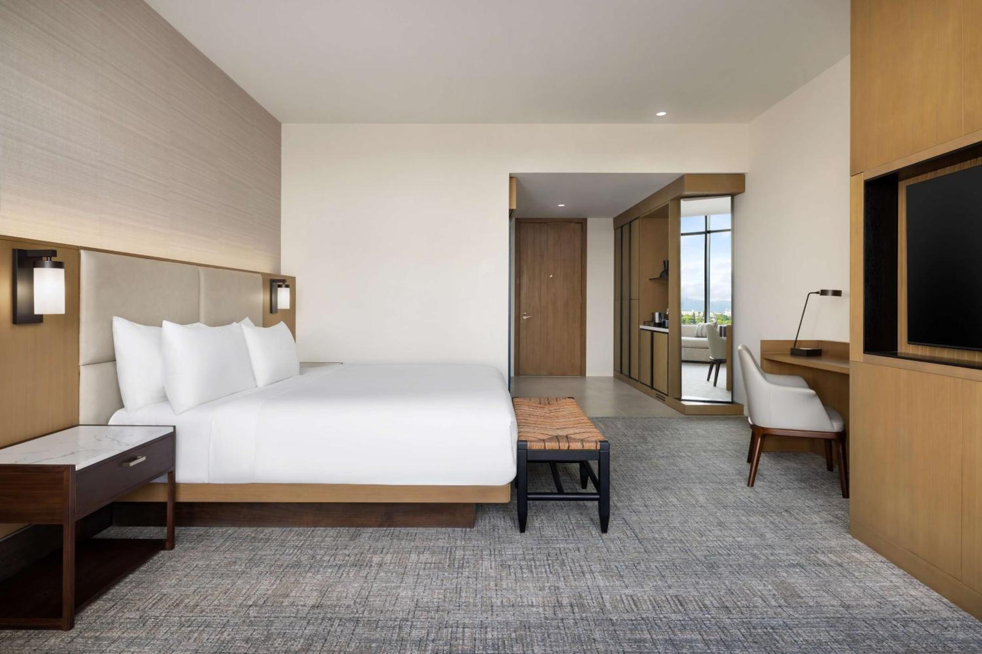 Santiago, Curio Collection By Hilton 4*
