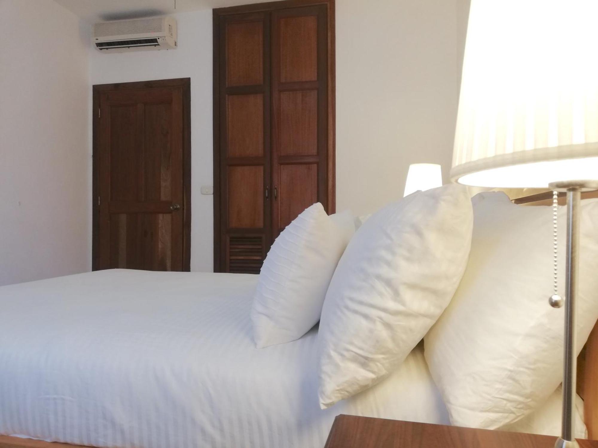 Coral And Playa Corales Apartment *