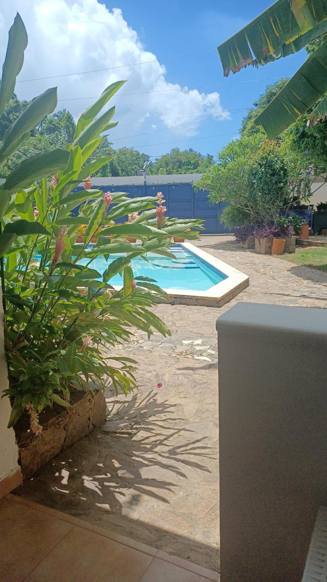 Dona Mayra Aparta Aparthotel *