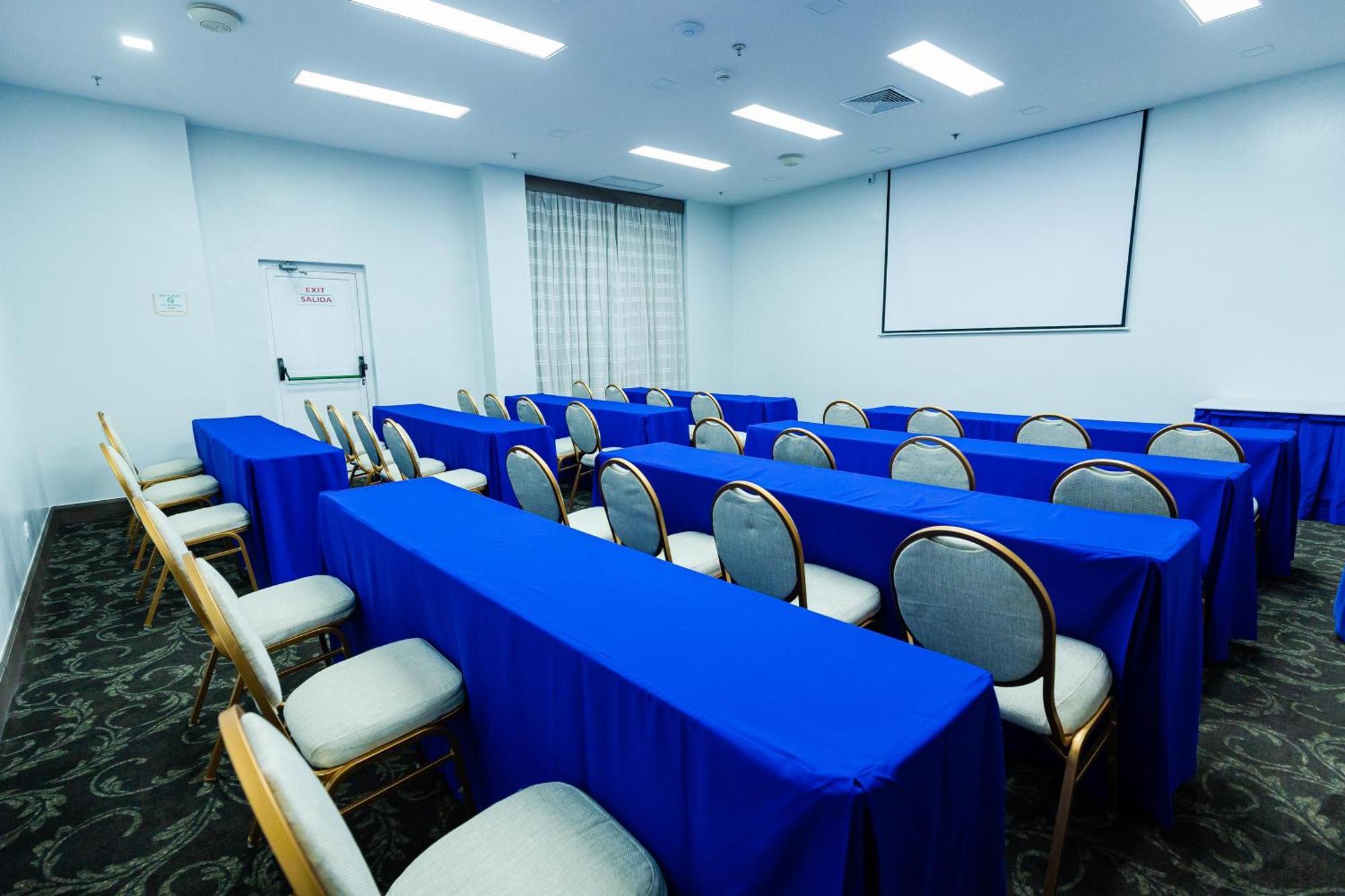 Hodelpa Garden Court 4*