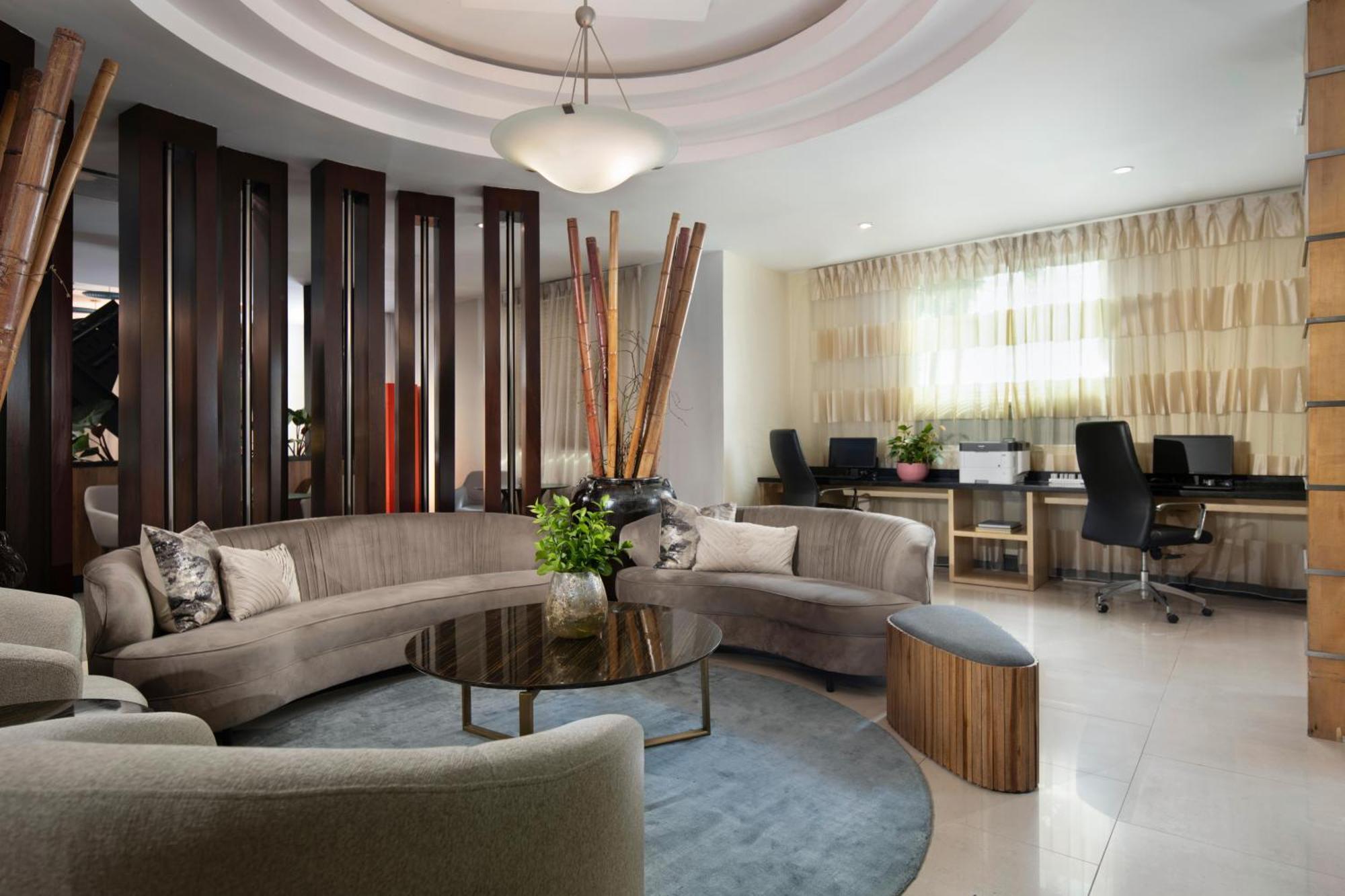 Hodelpa Garden Court Hotel