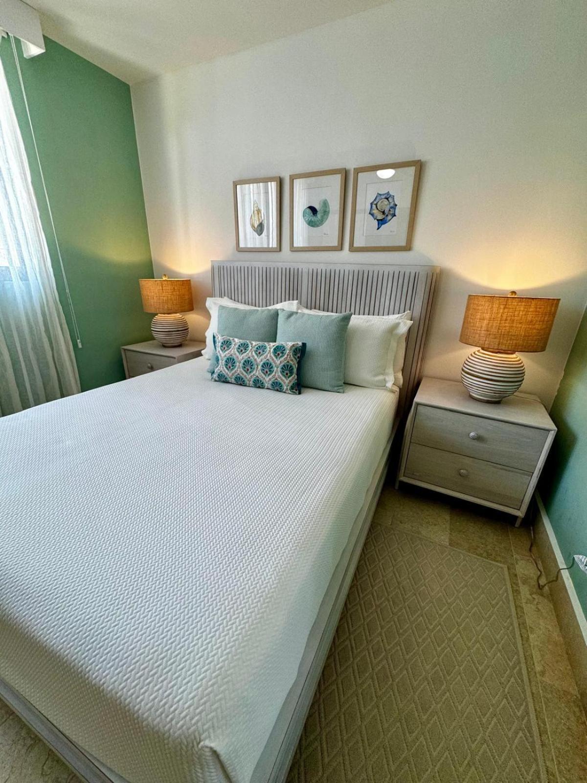 Pop Sol Plata Lux Golf Check Us Out * Puerto Plata