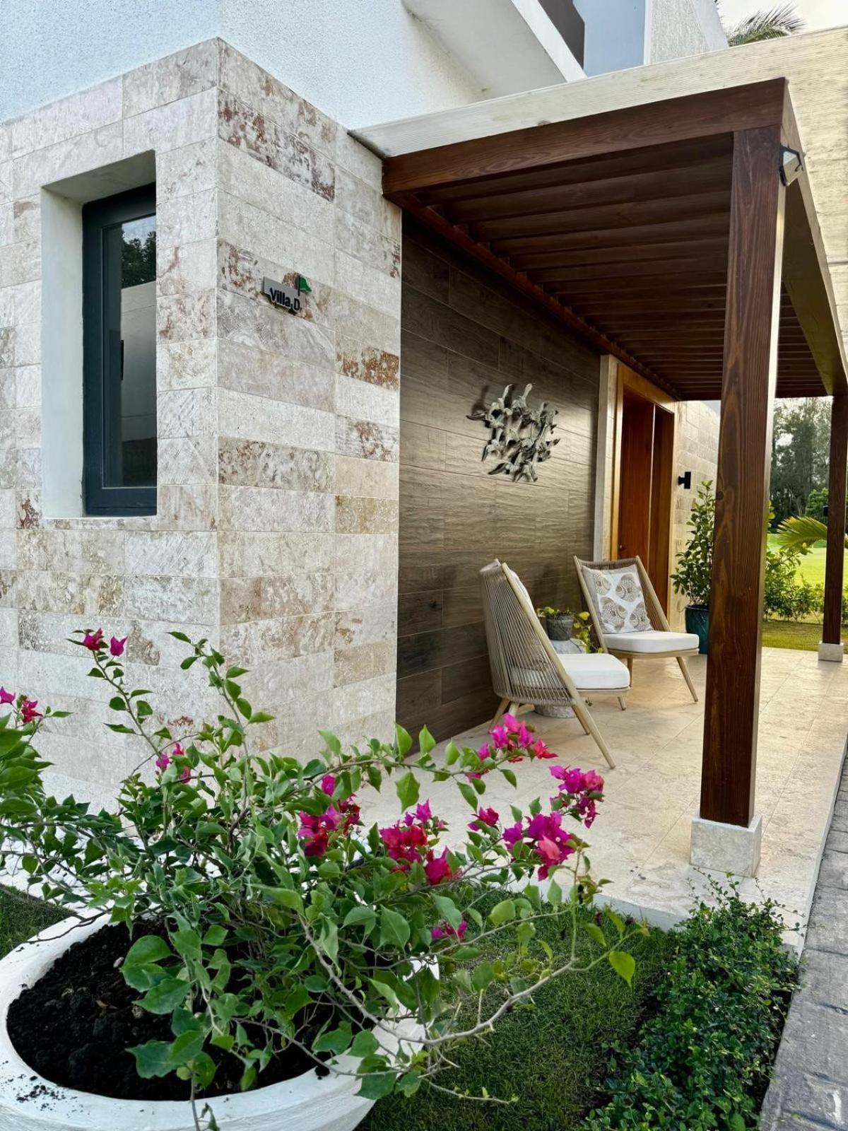 Pop Sol Plata Lux Golf Check Us Out Apartment Puerto Plata