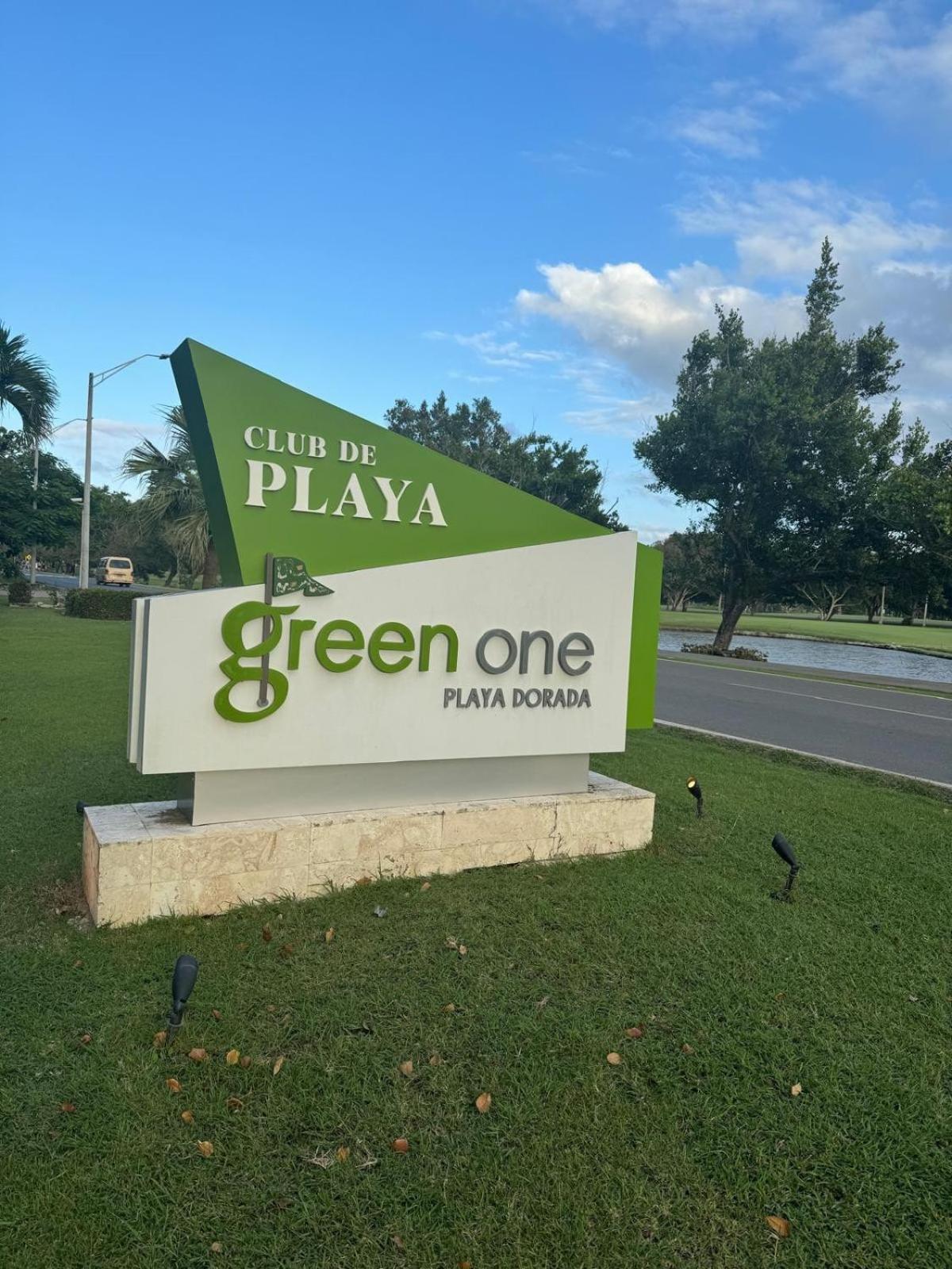 Pop Sol Plata Lux Golf Check Us Out Puerto Plata