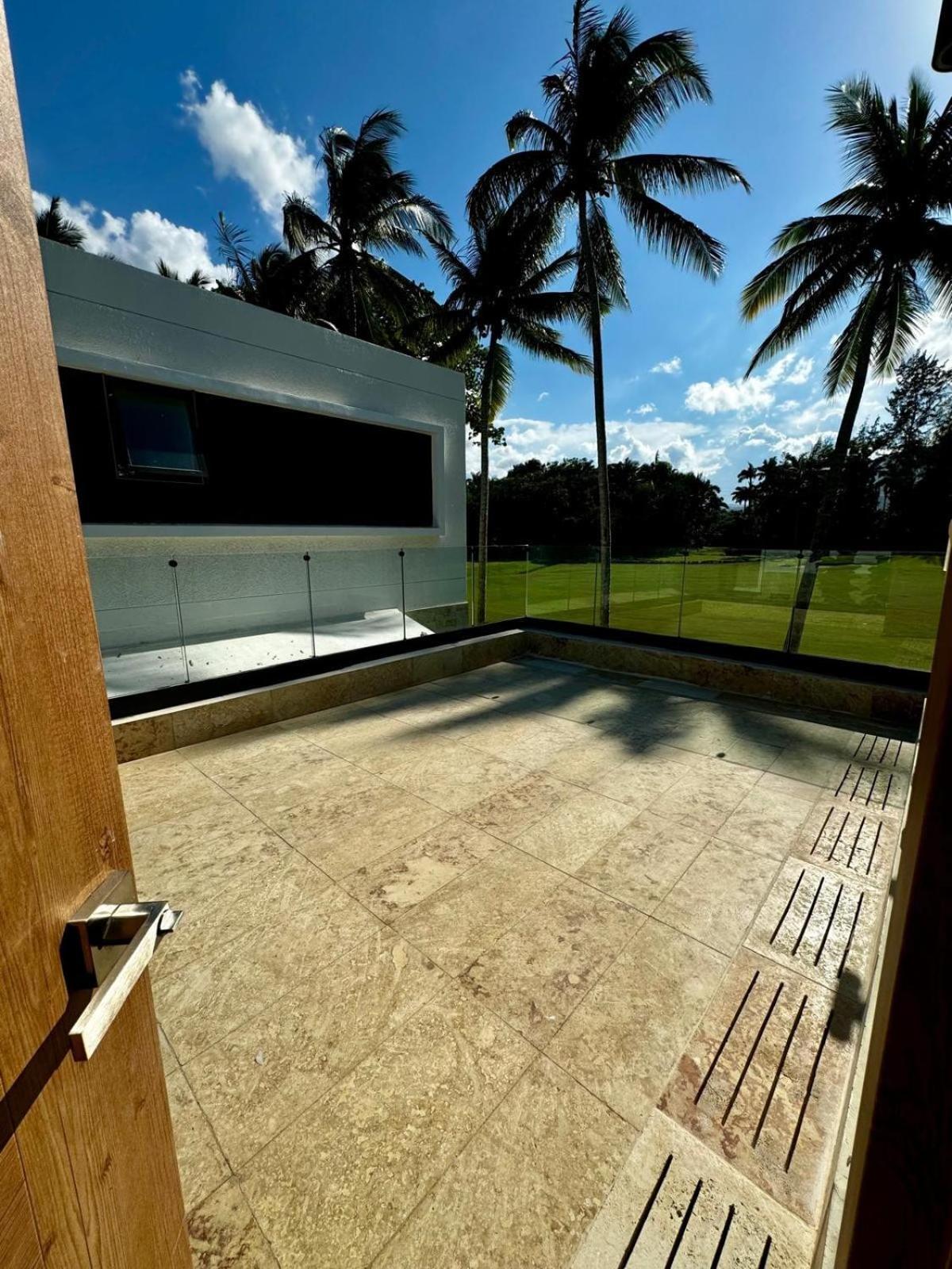 Pop Sol Plata Lux Golf Check Us Out *