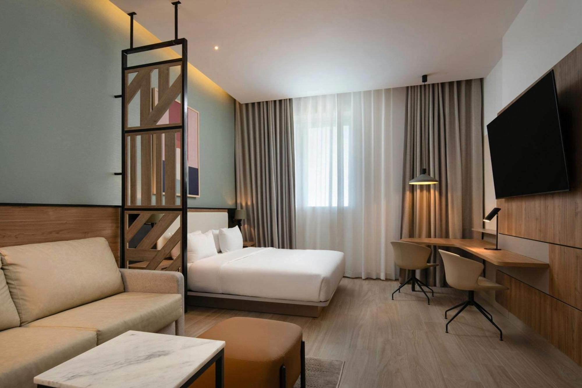 Hotel By Marriott Santiago De Caballeros Santiago De Los Caballeros