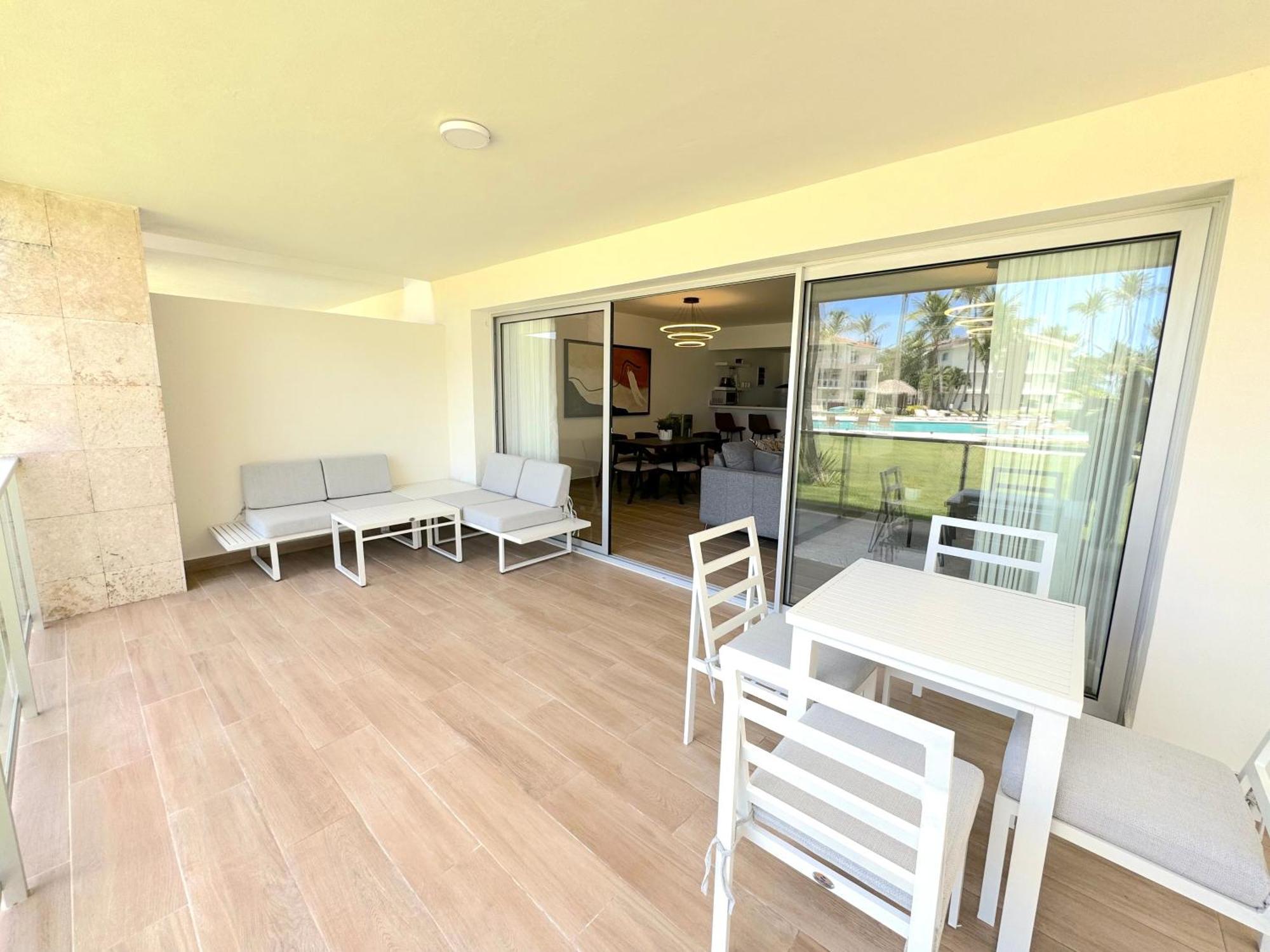 Front By Playa Palmera *