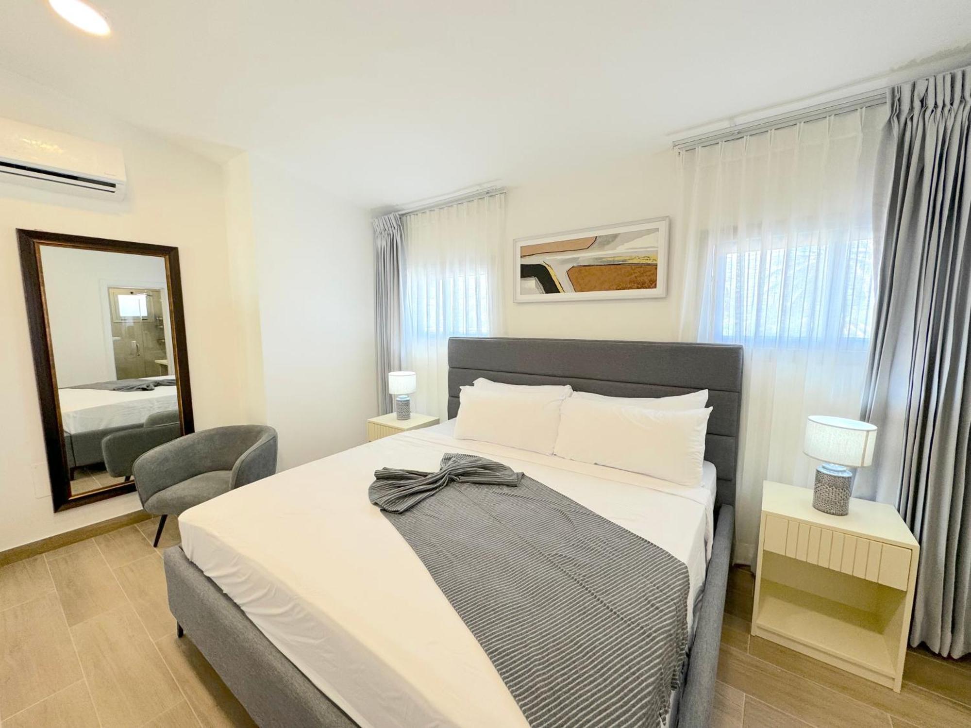 Front By Playa Palmera Apartment *