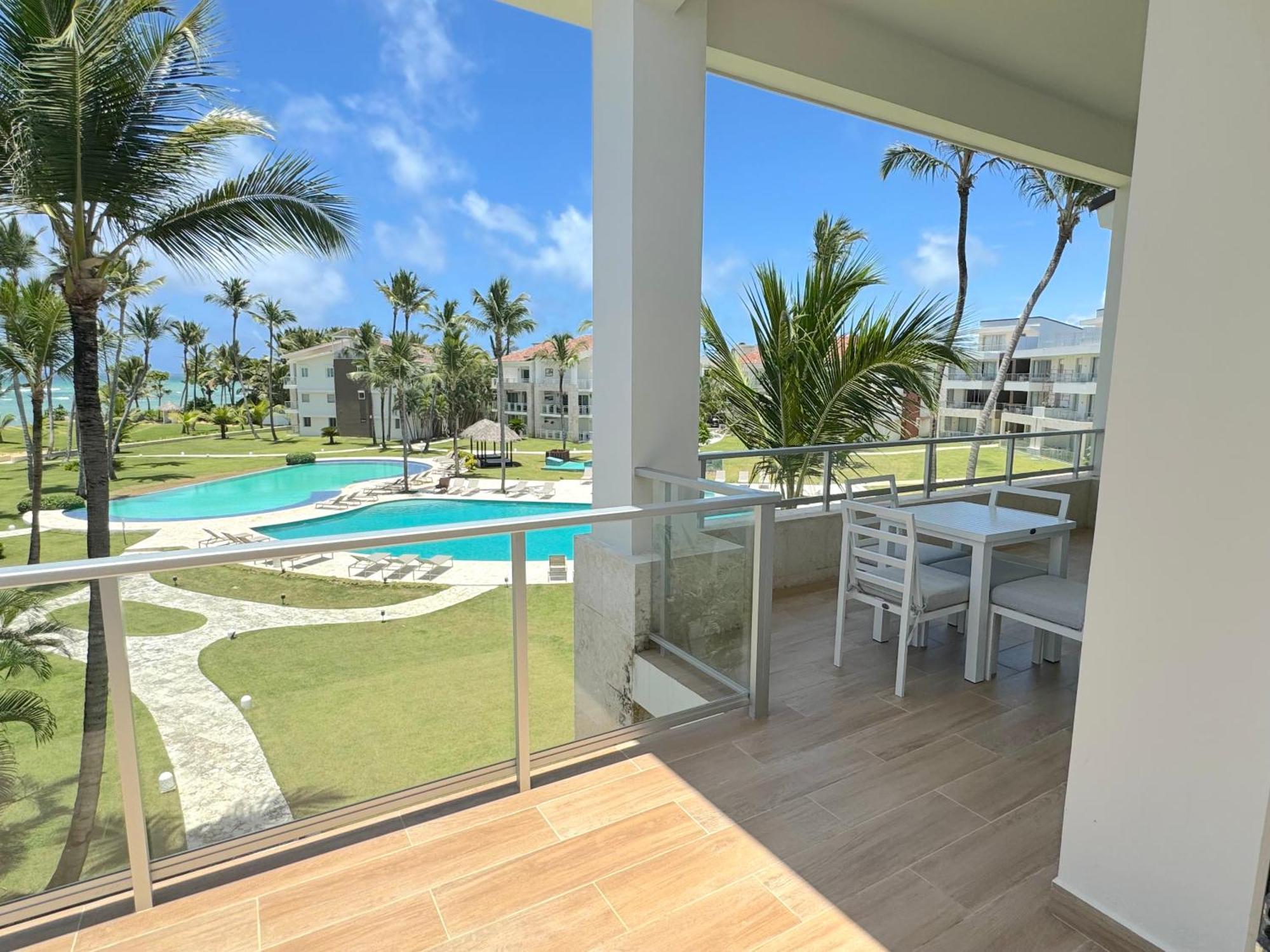 Front By Playa Palmera * Punta Cana