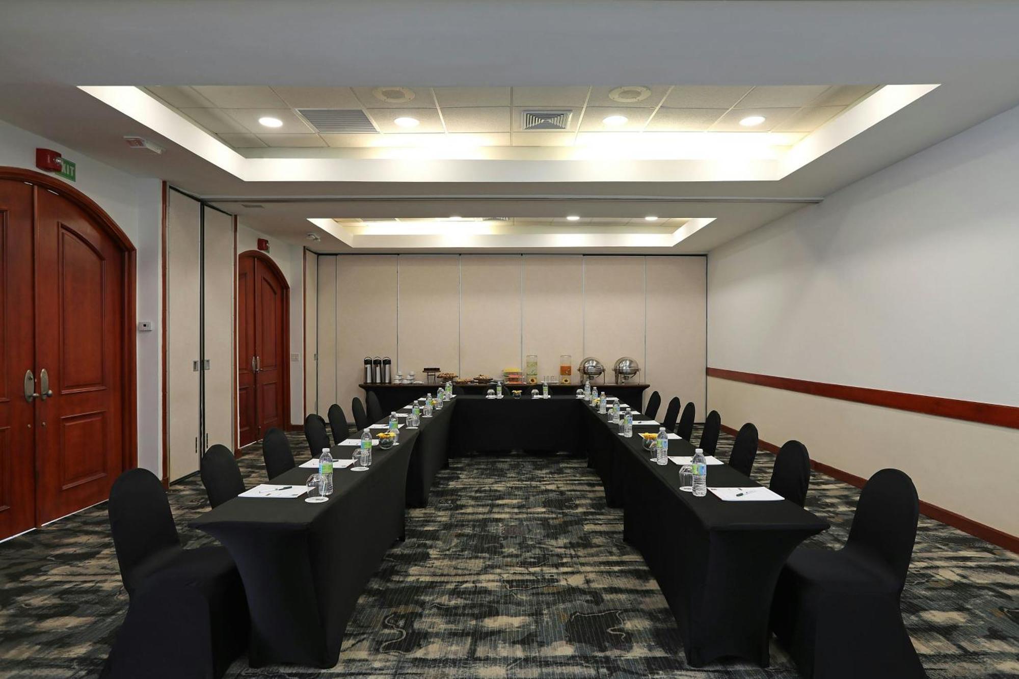 Hotel Four Points By Sheraton 4*