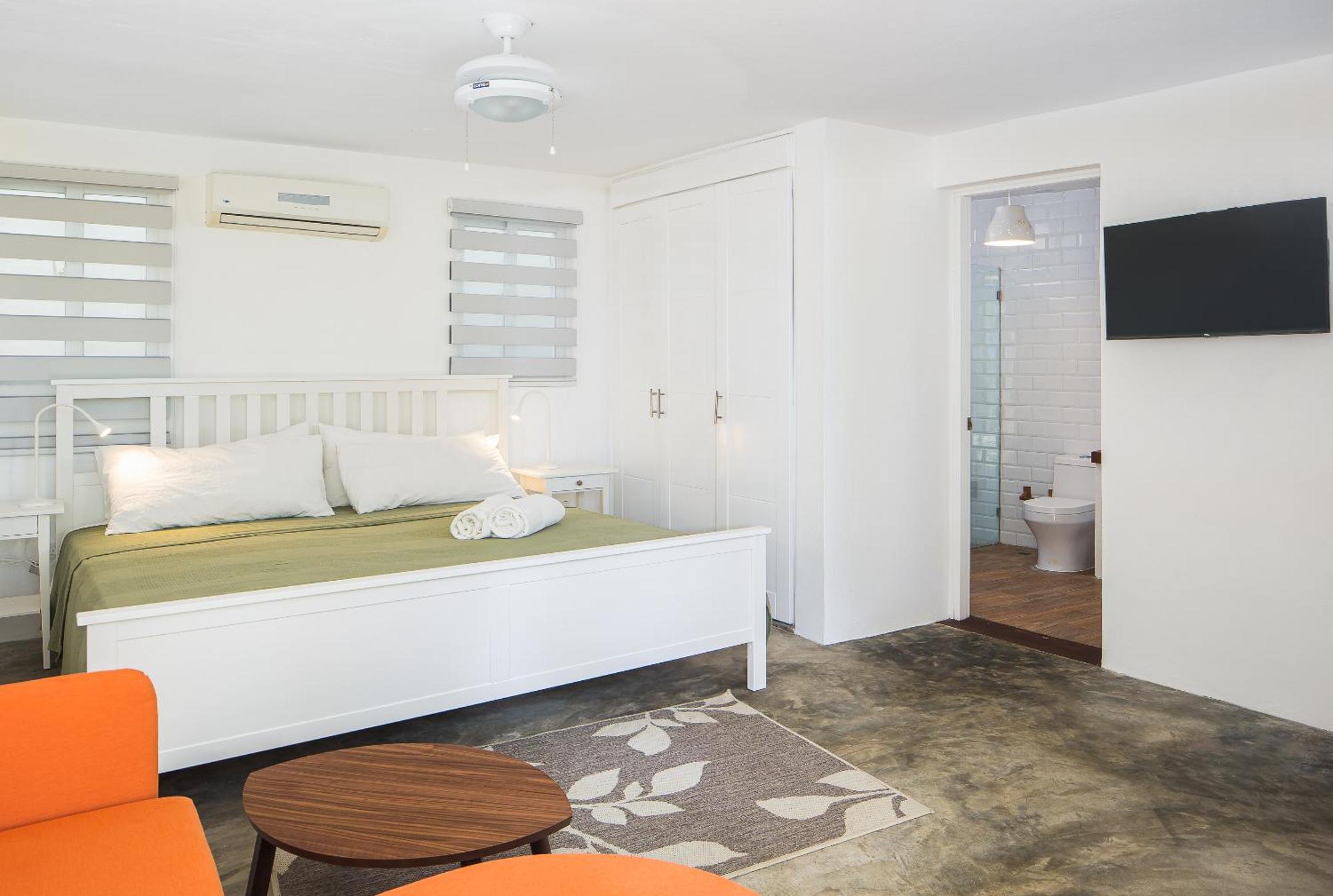 Apartment Stunning Ocean View Penthouse, Kite