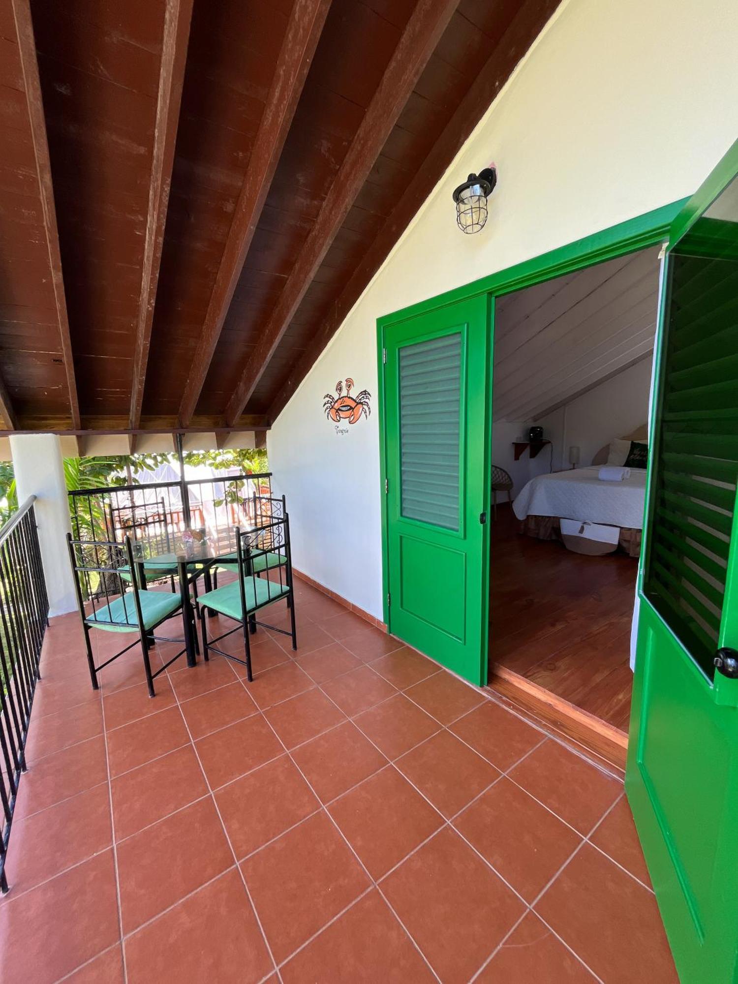 Arena Oceanview & La Terraza Restaurant Hotel *