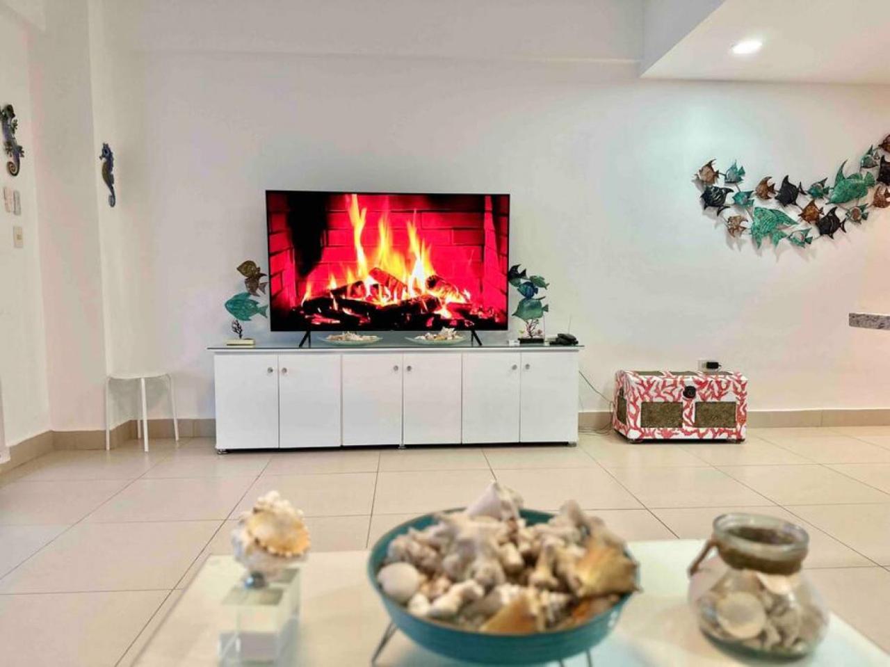 Cozy Great Views Apartment *