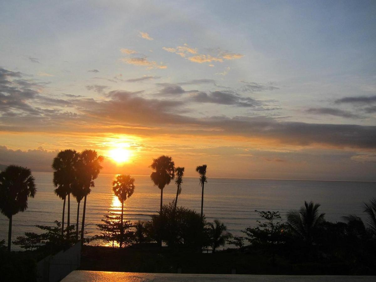 La Saladilla Beach Club