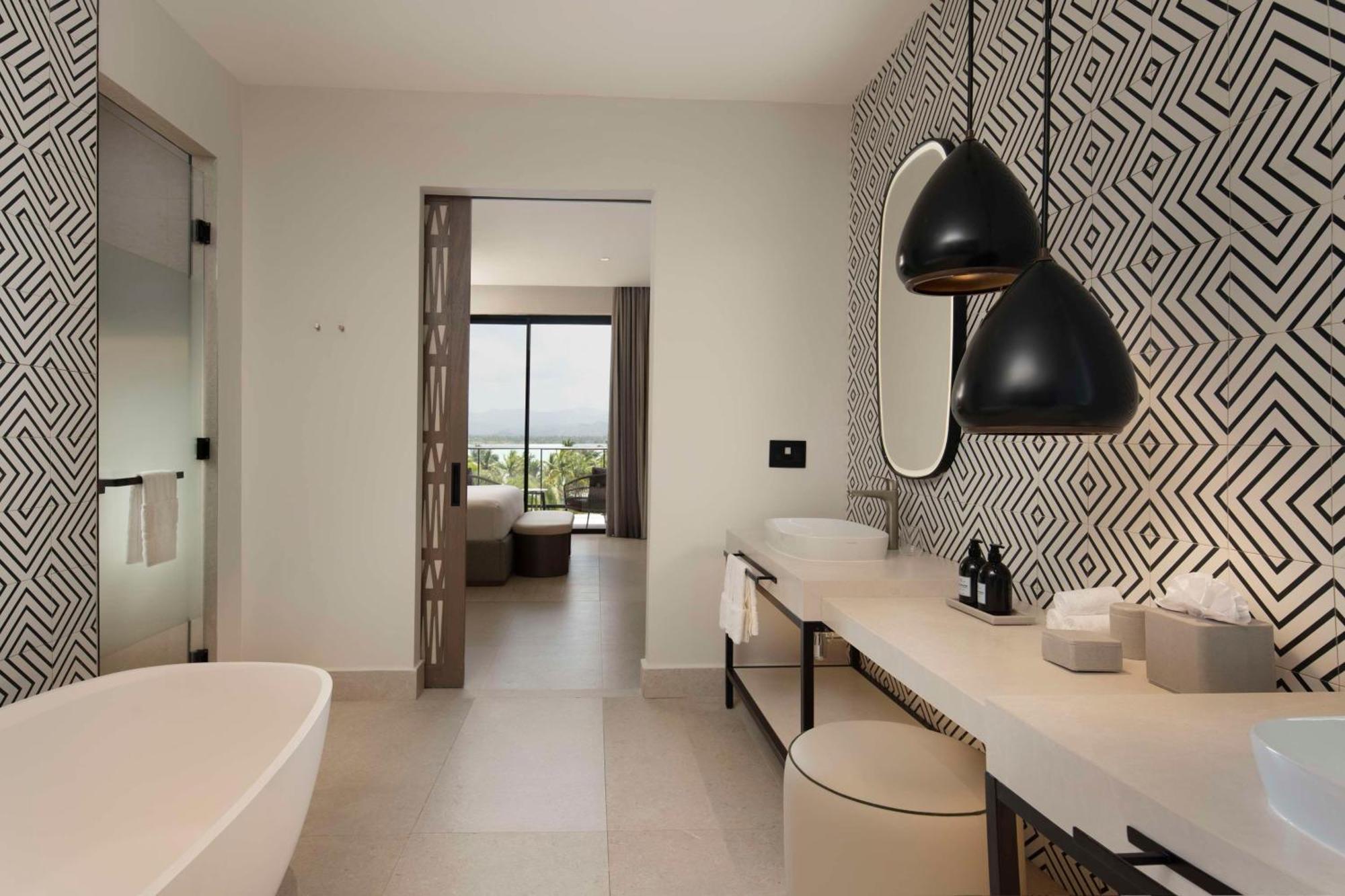 Zemi Punta Cana Resort, Curio By Hilton