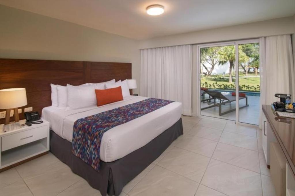 Celuisma Playa Dorada Hotel 4*