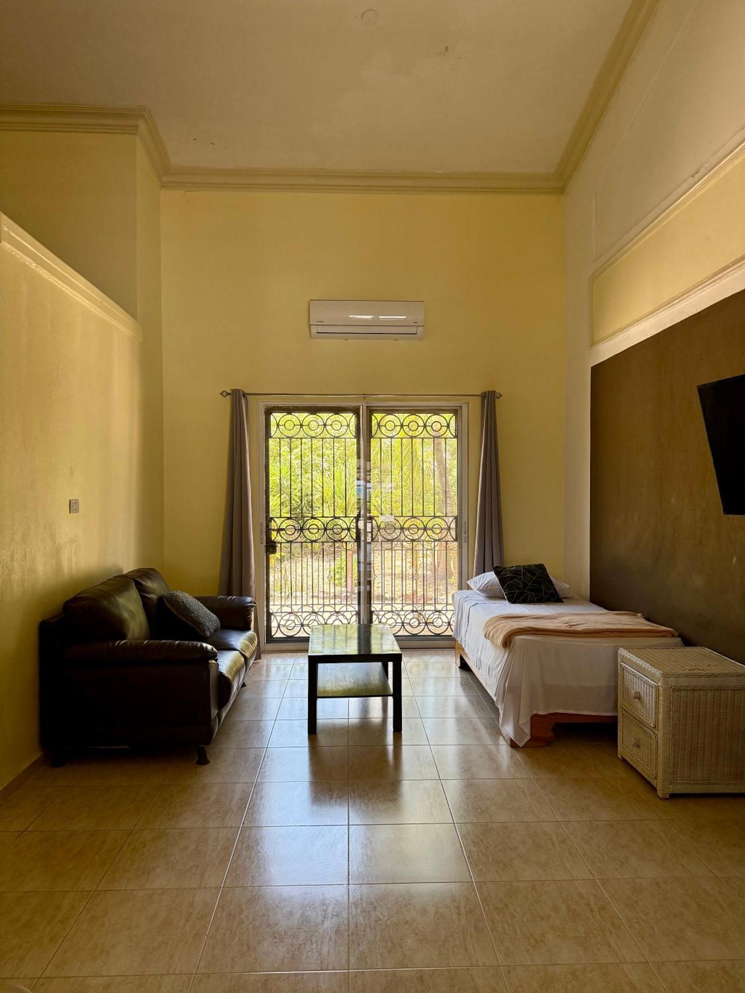 Al Mare Bed & Breakfast